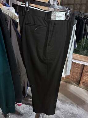 David Taylor Men's Black Poly Rayon Flat Front Dress Slacks 38 x 29